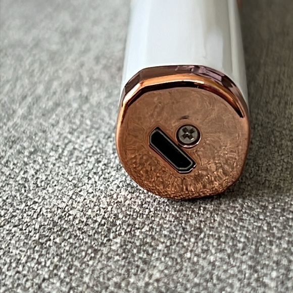 Heated Double-sided Eyelash Curler - Picture 5 of 6